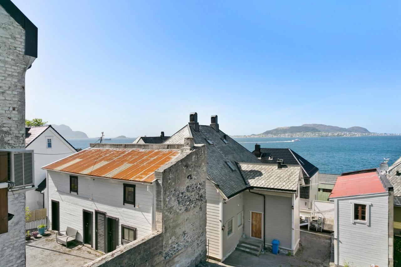 Sentrum Leilighet Ålesund Exteriör bild